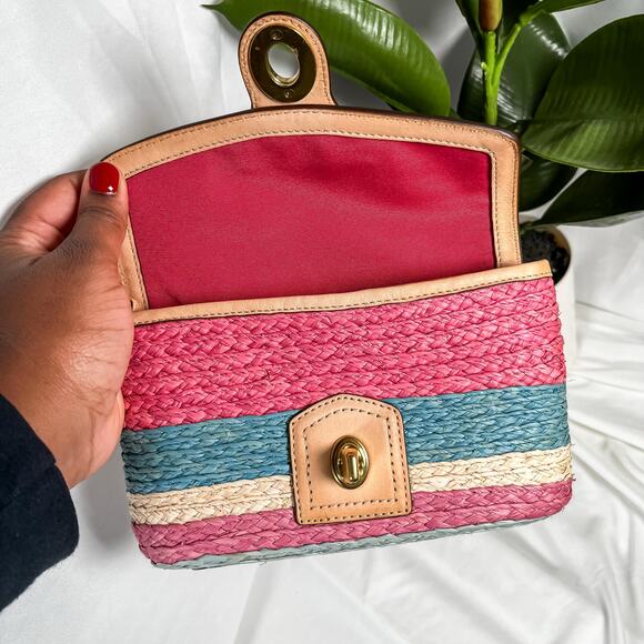 COACH Multicolor Straw Turnock Wristlet Bag Leather Trim Wristlet Rare - Picture 9 of 11